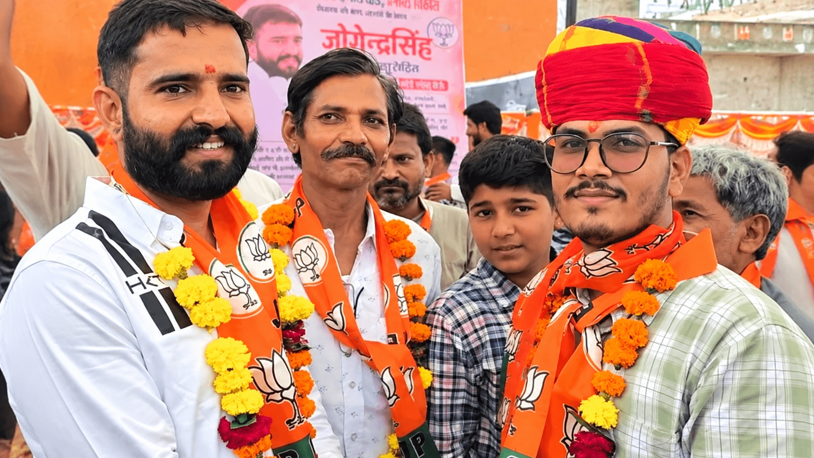 निकाय चुनाव से पहले कांग्रेस को झटका, वार्ड 55 के प्रत्याशी राकेश प्रजापत भाजपा में शामिल